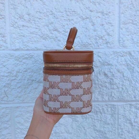 Michael Kors 35S2GTTC6J Jet Set Item Medium Zip Trunk Crossbody In Luggage Multi - Picture 3 of 6